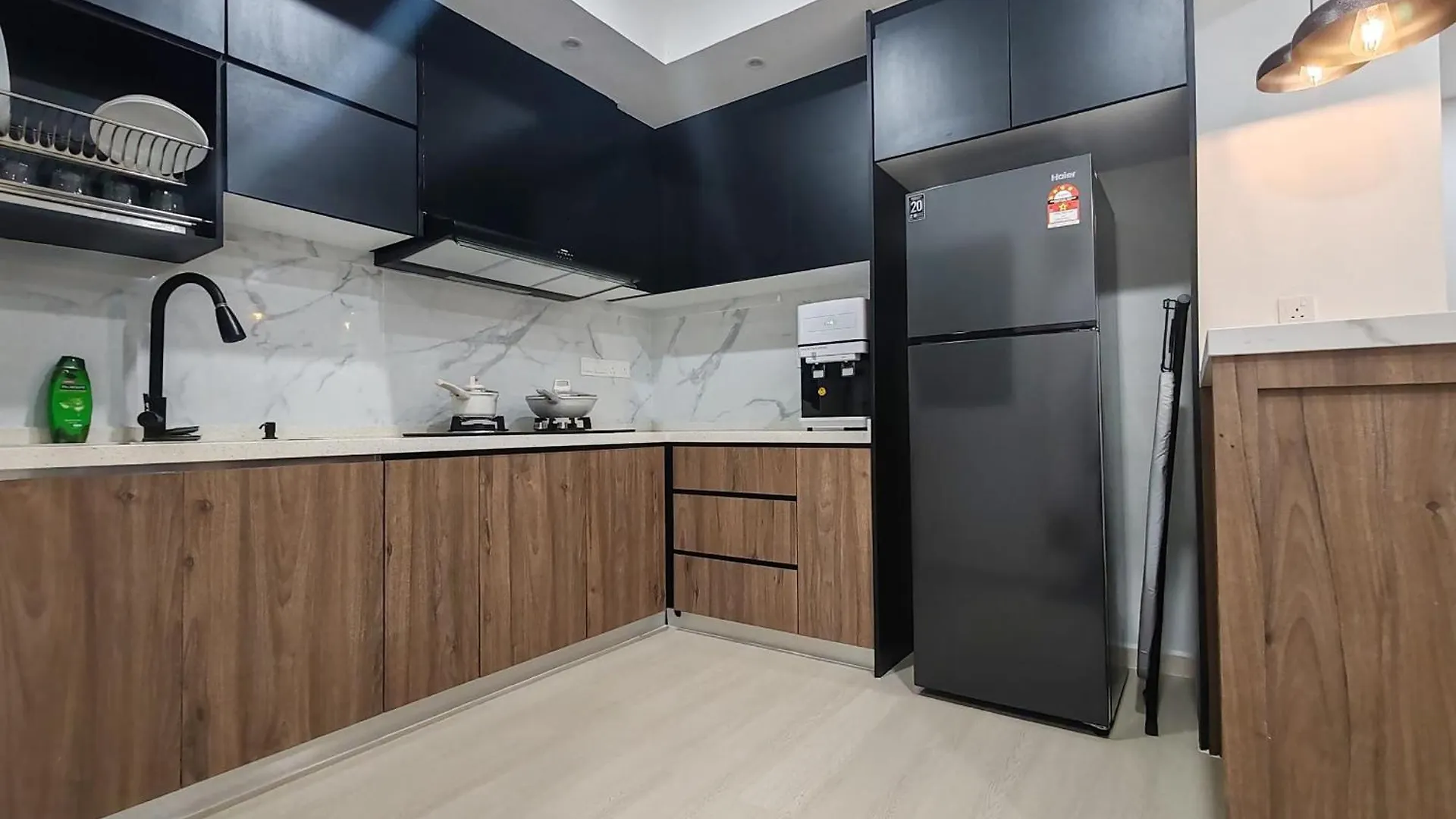 Holiday home 3Story Family Suites 7Pax Ikea Batu Kawan 5Min